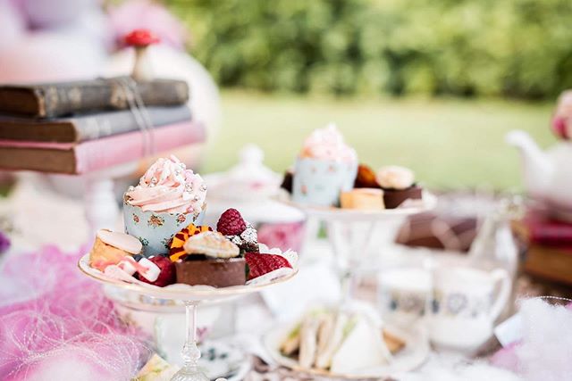 The sweetest things ... 🌸👑
Our Mad Hatter-themed children's high tea - complete with jam tarts, of course! 🥰

Dream Team:
Photo shoot coordinated by @social_creative
Photography @maxtedvisual
Luxury marquee @exoticsoirees
Venue/catering @teavine_house
Balloons/ styling @lovenwishesstyledevents
Entertainment @ring_aroundtherosie
Cherry blossom trees @nextevent.com.au
Cake @whiskbySarah
Stationery @lovenotesaustralia